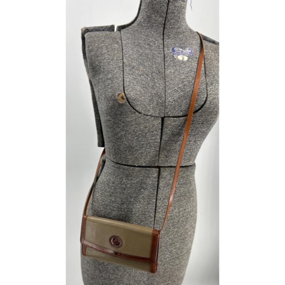 Dooney & Bourke vintage pebbled, leather Crossbody trifold wallet